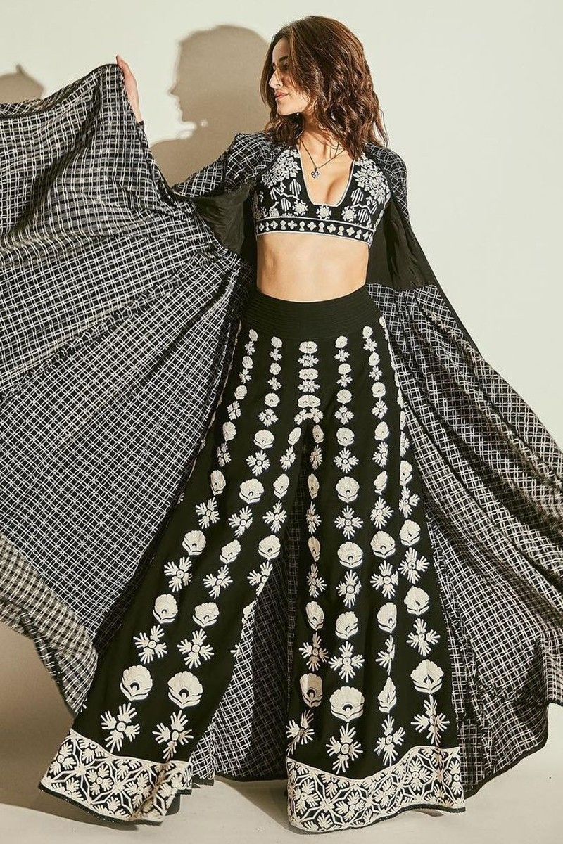 Ananya Pandey in Khosla Jani by Abu Jani Sandeep Khosla – South India  Fashion