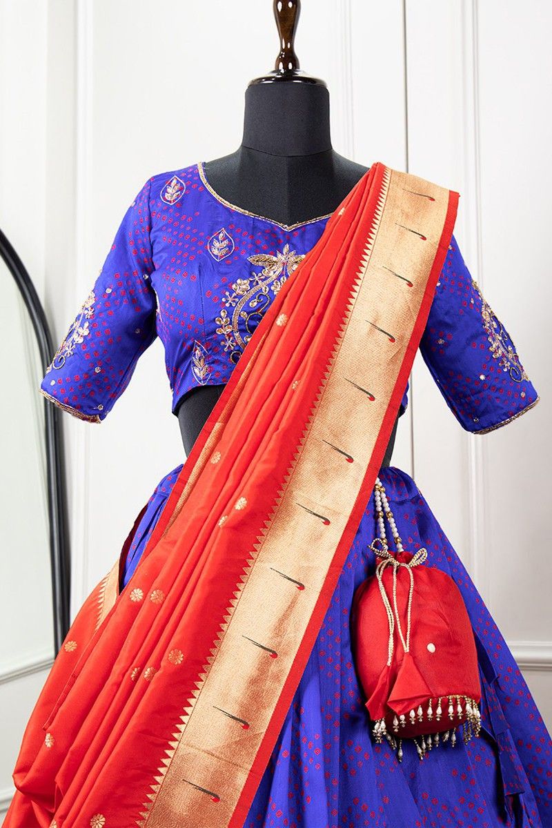 Buy HALFSAREE STUDIO Dark Green South Indian Style Lehenga in Banarasi silk  Online at Best Prices in India - JioMart.