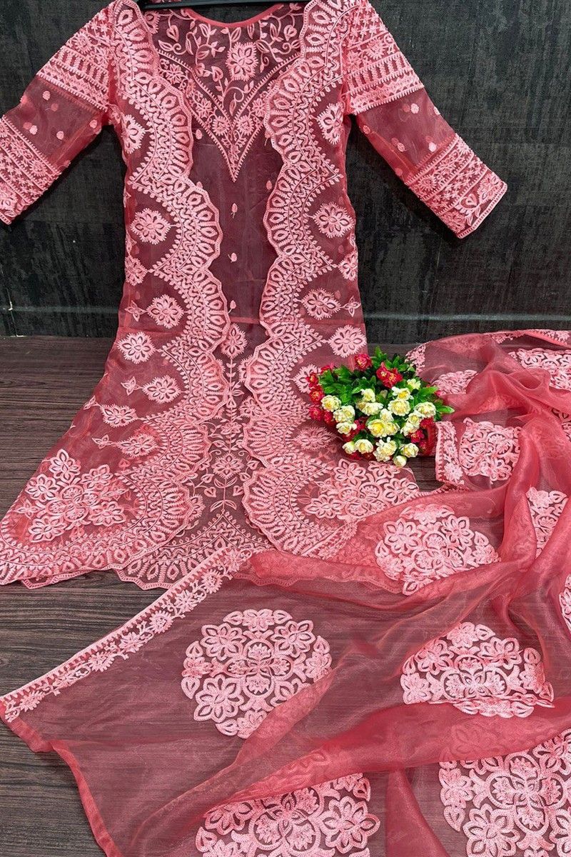 Pin by Am D on Saree | Shrug for dresses, Indian beauty saree, Designer  saree blouse patterns