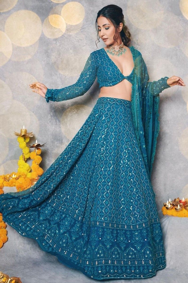 Must have Bollywood Style! Find a style match to the celebrity look of your  choice @http://www.kalkifashion.com/leh… | Fashion, Indian beauty saree,  Bollywood girls