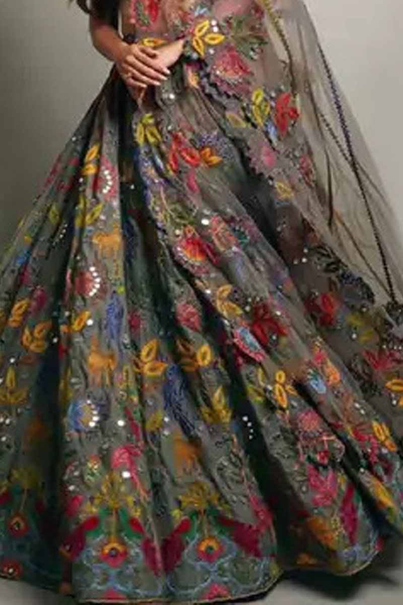 Mouni Roy's Bridal Fashion Looks