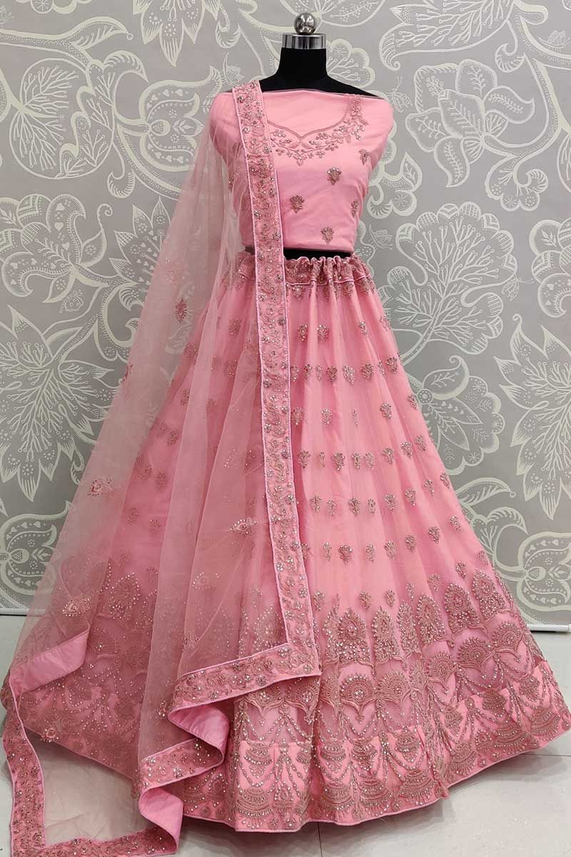 10 Of The Most Unique Fuchsia Lehengas We Spotted On Real Brides | Pink  bridal lehenga, Indian bridal outfits, Wedding lehenga designs