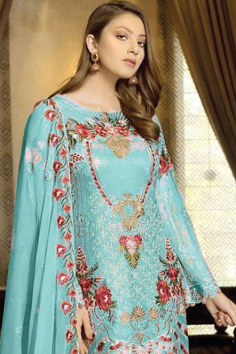 Buy Pakistani Ladies Dresses & Traditional Clothing Online at RJs