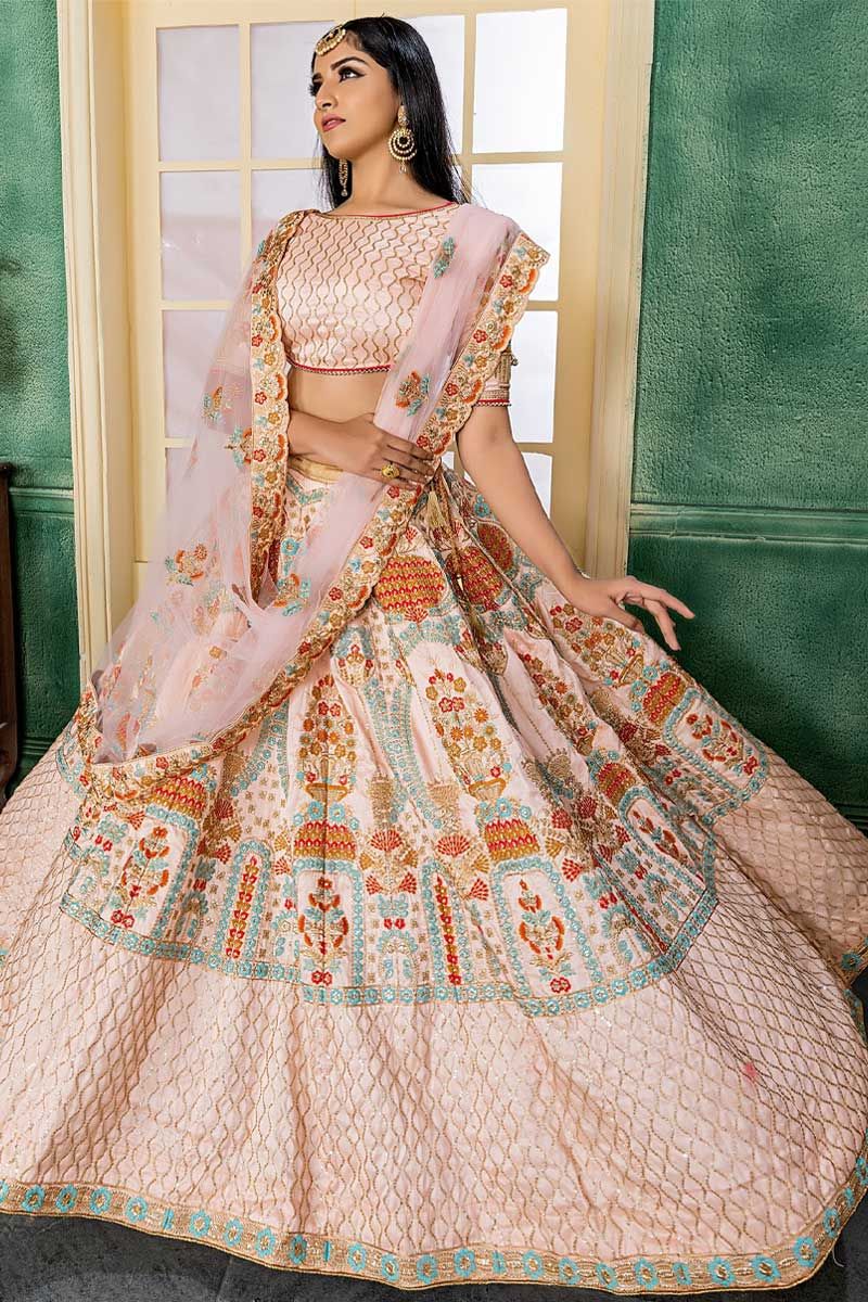 Women Wedding Wear Designer Heavy Embroidered Pink Velvet Bridal Lehenga  Choli at 15000.00 INR in Moradabad | Royal Collection