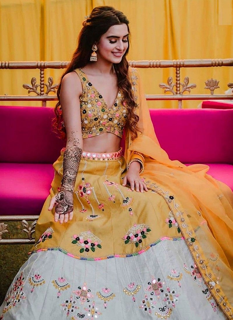 Multi-coloured Lehengas For Your Mehendi! | Wedding lehenga designs, Mehendi  outfits, Wedding outfit