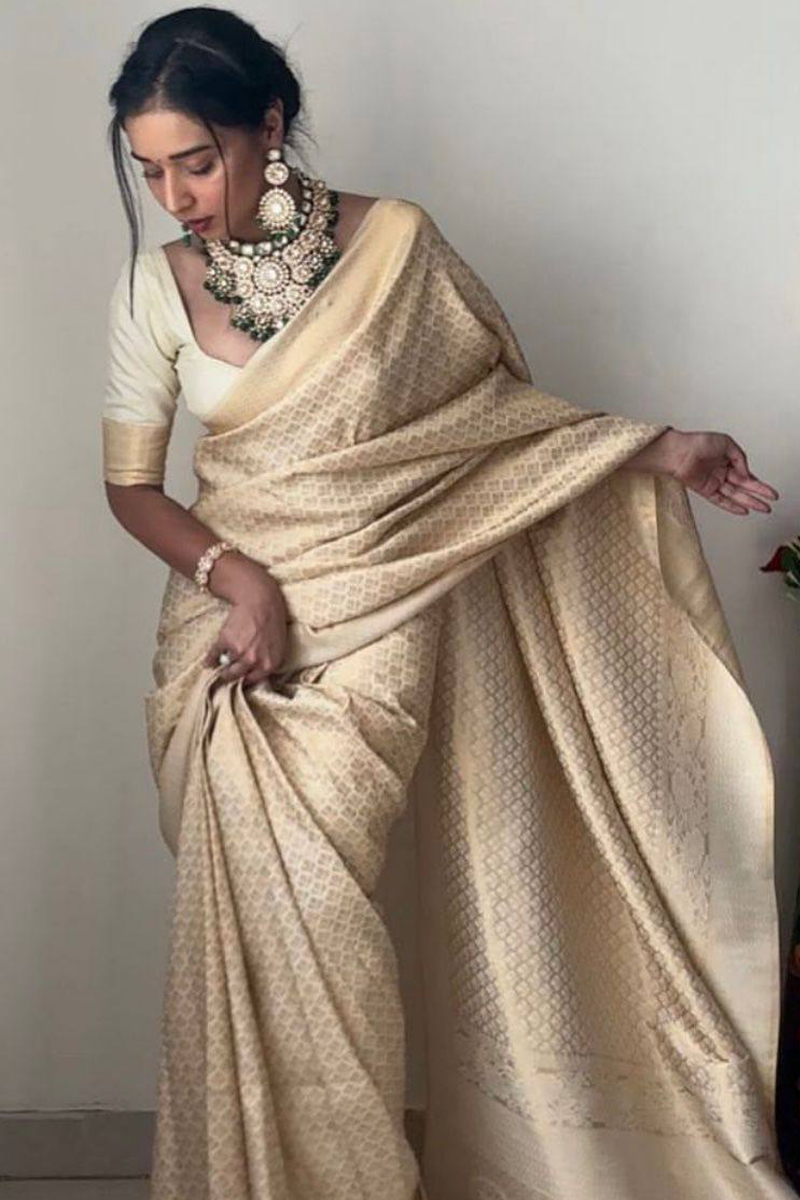 Light Gold Woven Kanjivaram Saree - Shaaola.com