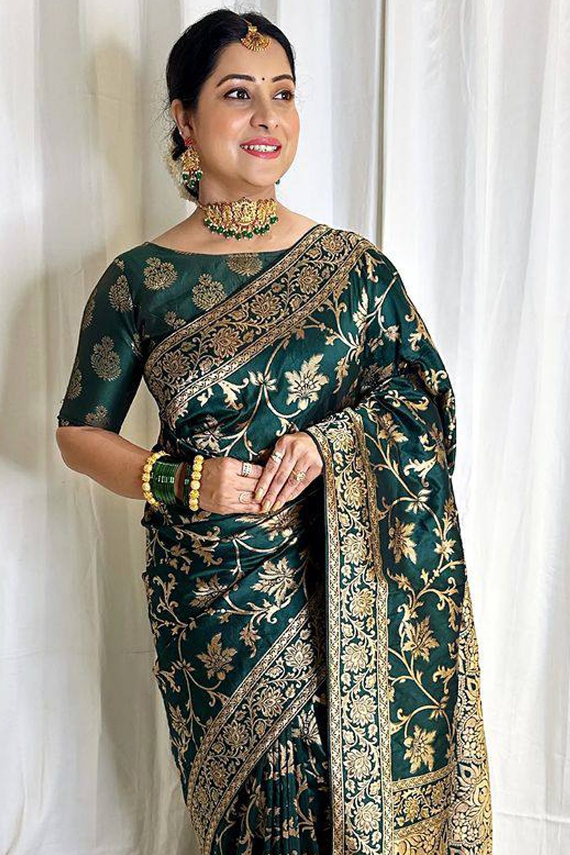 Stunning Indian Wedding Wear: The Ultimate Guide to Green Sarees for Women  - Sanskriti Cuttack